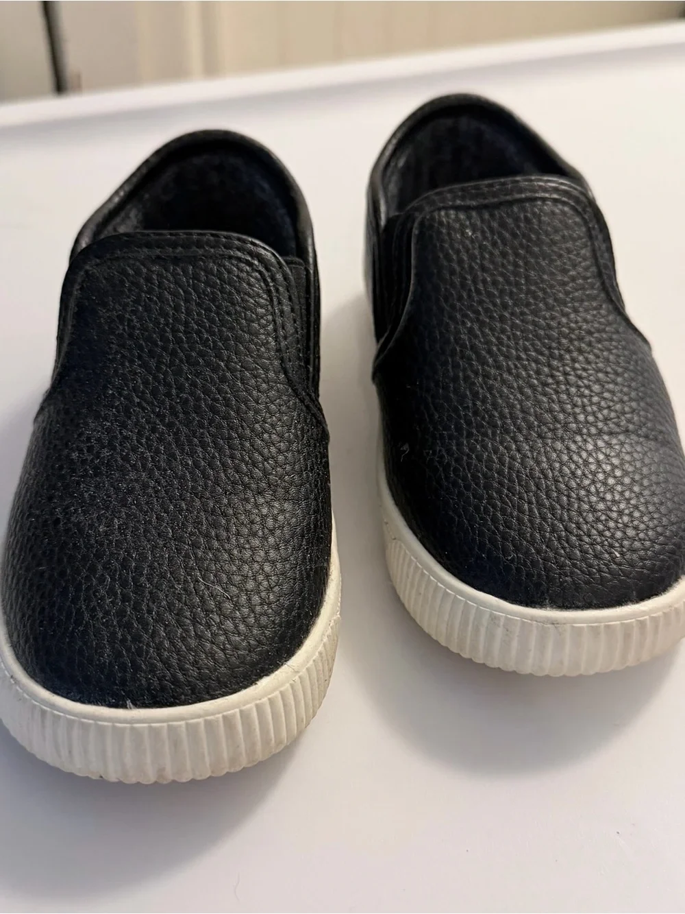 Kids Slip-On Sneakers in Black